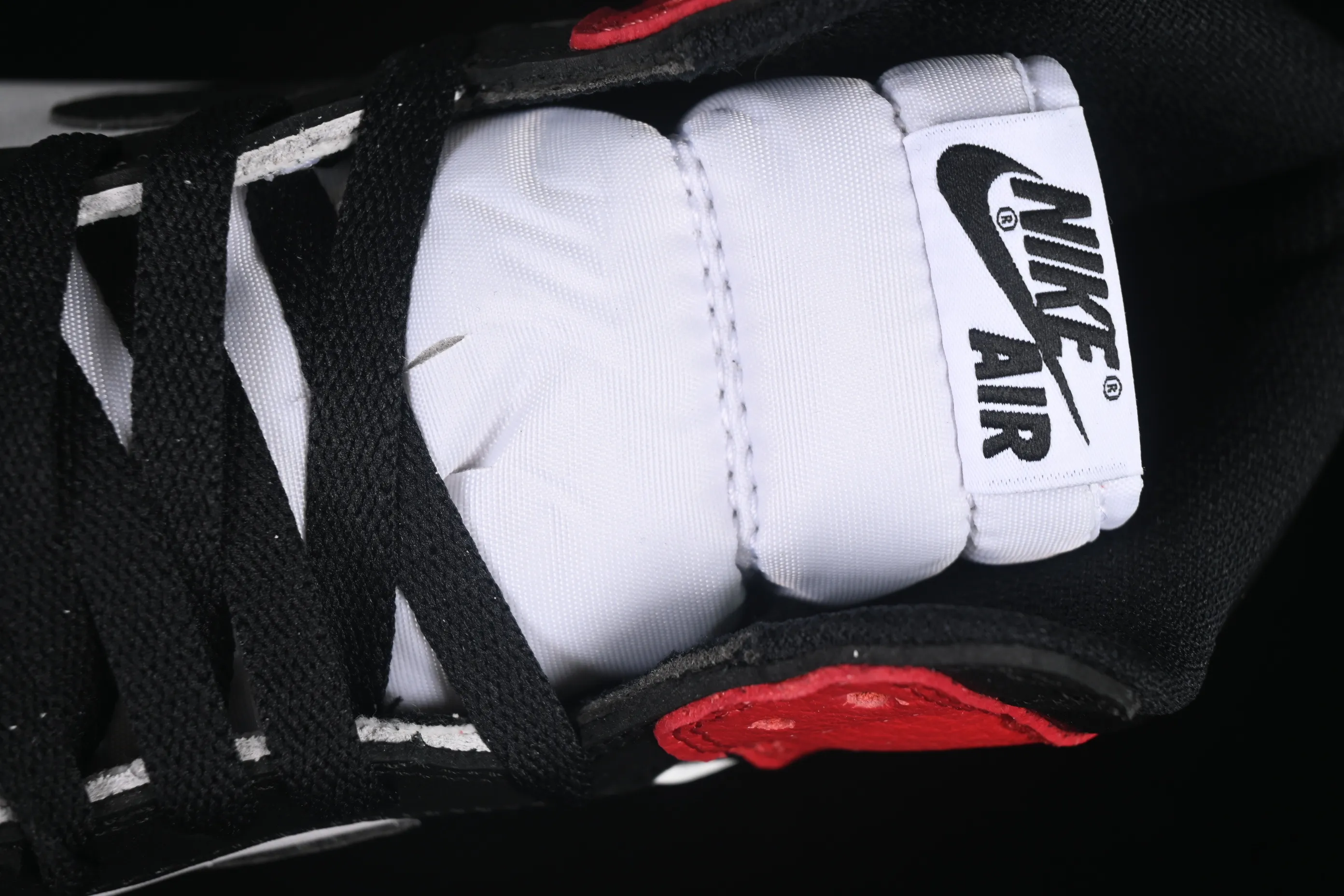 All categories Air Jordan Jordan series basketball shoes Air Jordan 1 High Air Jordan 1 High Retro OG AJ1 Joe 1 black toe high-top basketball shoes 555088-125